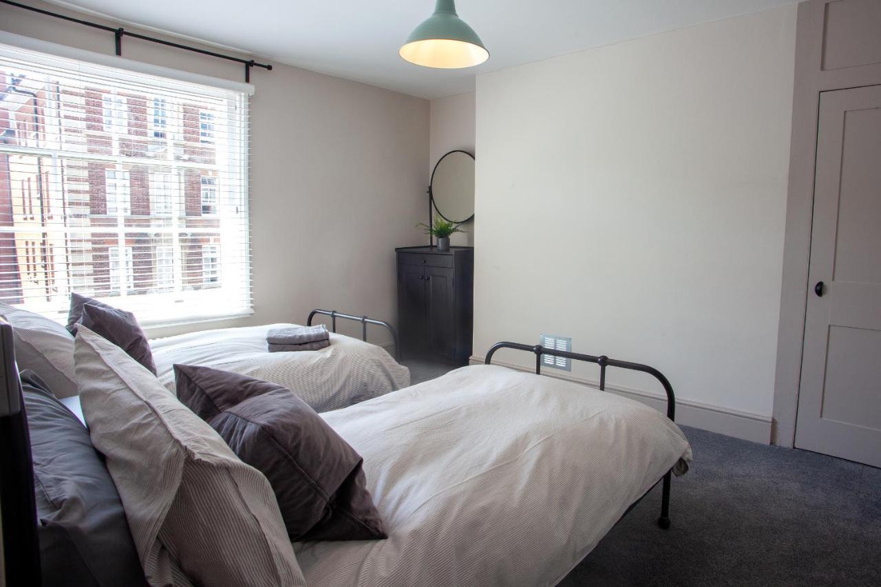 Oxford Street Grand Apartment- Free Evening Parking 南安普敦 外观 照片