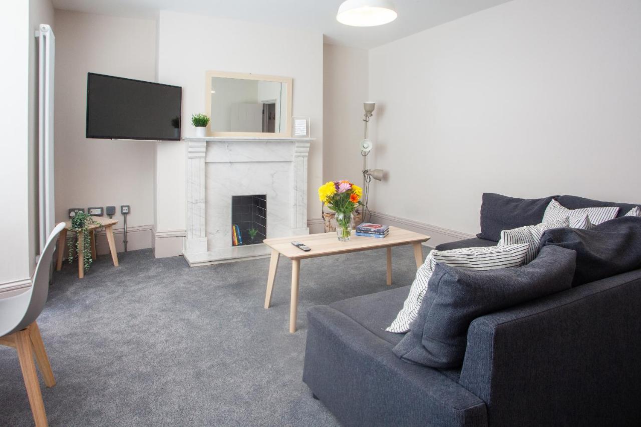 Oxford Street Grand Apartment- Free Evening Parking 南安普敦 外观 照片